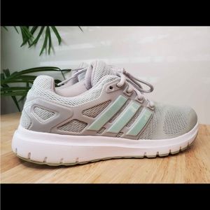 Adidas size 7 1/2 excellent condition